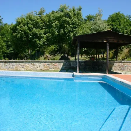 Campoleone Sleeps 8 Pool Wifi Villa