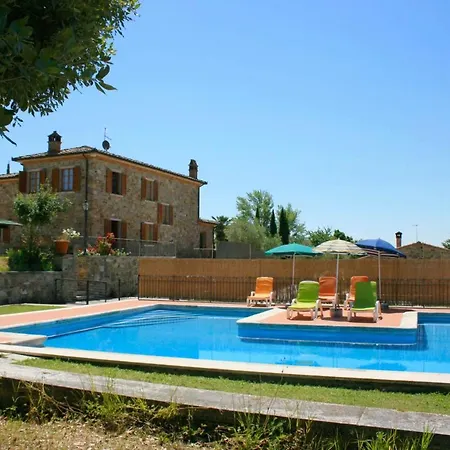 Campoleone Sleeps 8 Pool Wifi