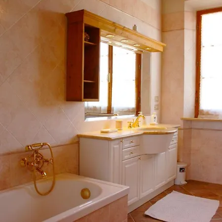 Villa Campoleone Sleeps 8 Pool Wifi Lucignano